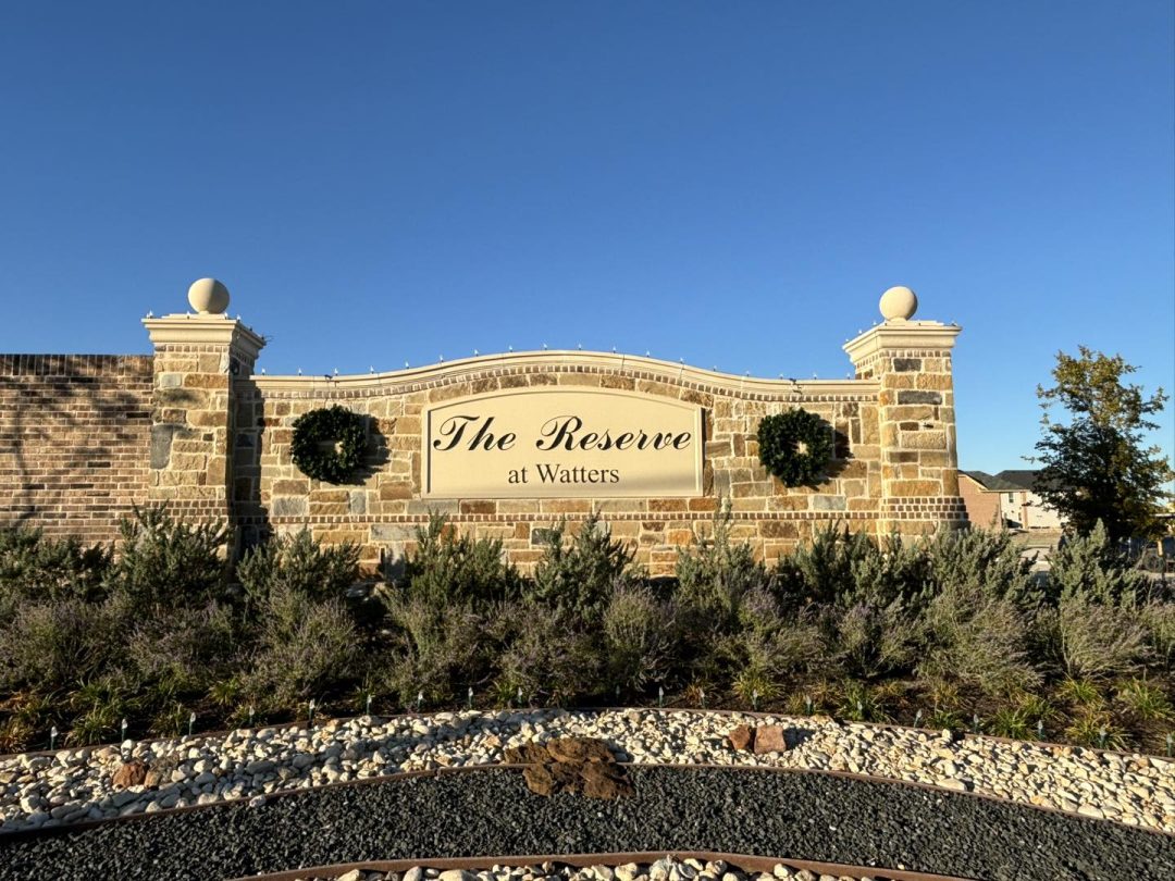 The Reserve at Watters Neighborhood Lights